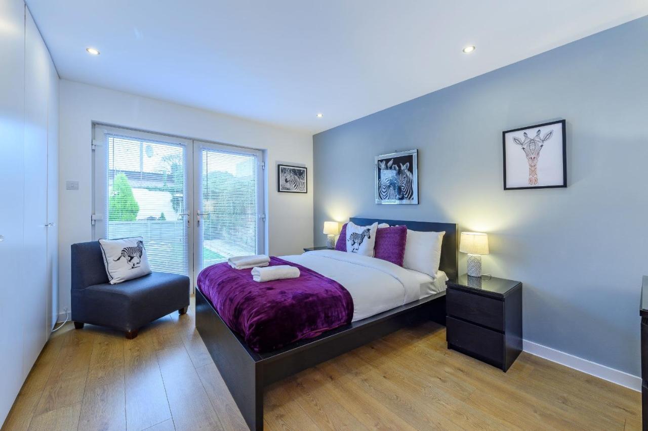 Apartment Southside Flat With Private Garden!
