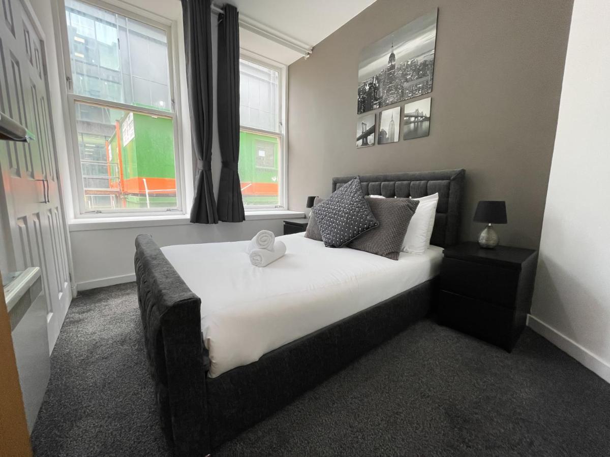 Exquisite 2br Flat Near Train Station Apartment Glasgow