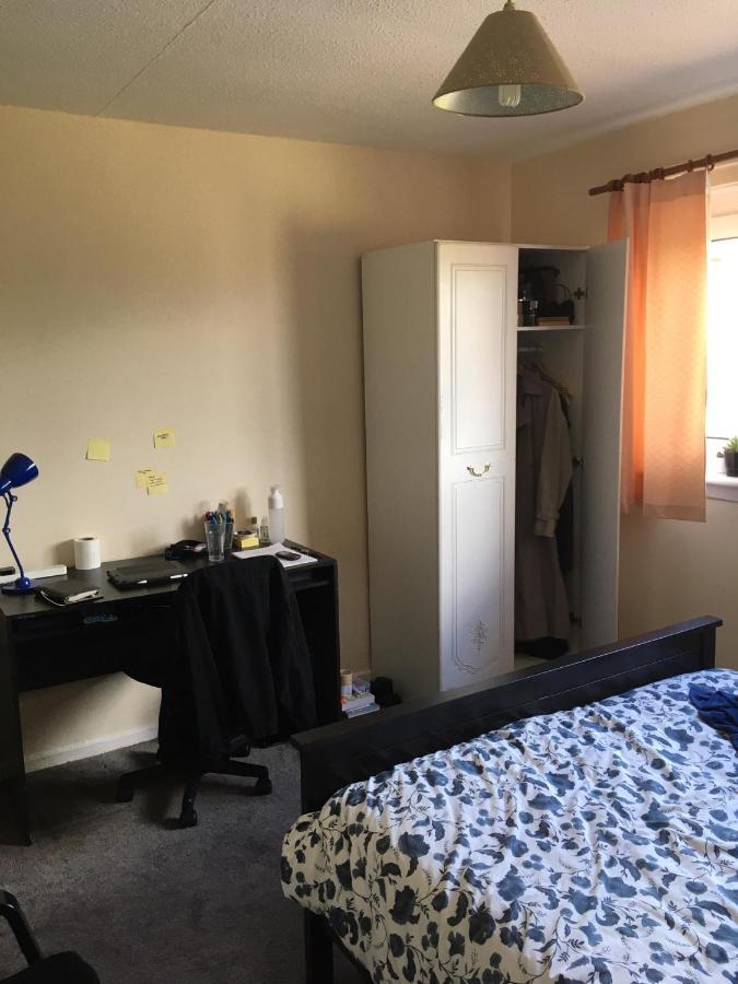 Cosy Double Bedroom In Centre * Glasgow