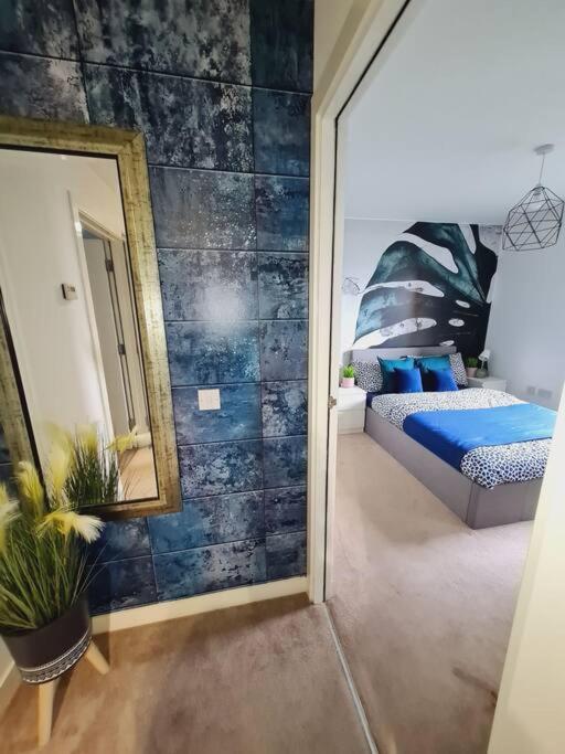 Apartment Stylish 2 Bedroom / Free Gated Parking