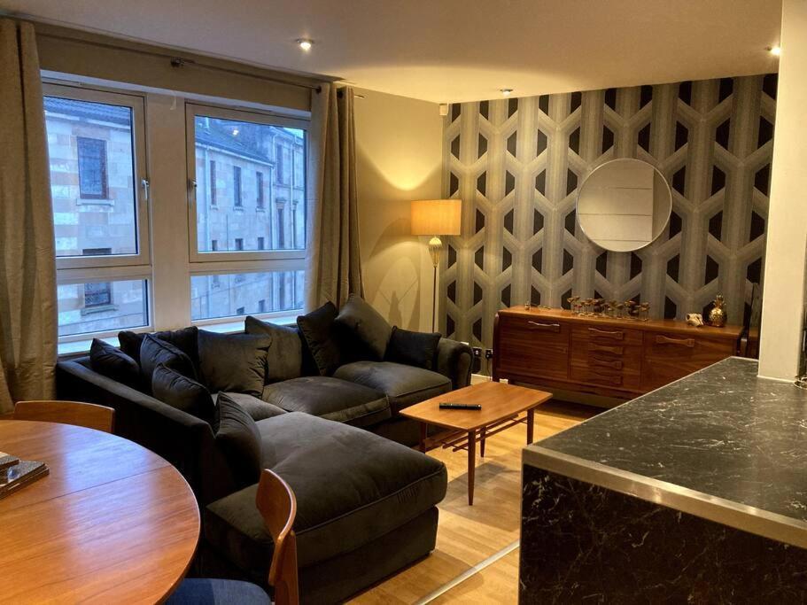 Apartment Stylish 2 Bed Accessible Flat Perfect Location *