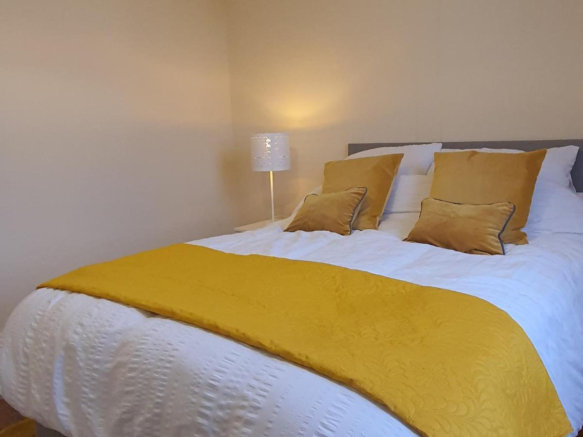 Apartment Large 3 Bed West End Free Parking & Electric Vehicle Point Glasgow