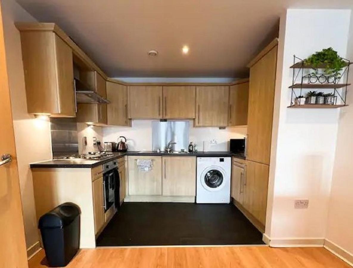 Secc&hydro Beautiful 2br With Free Parking Apartment