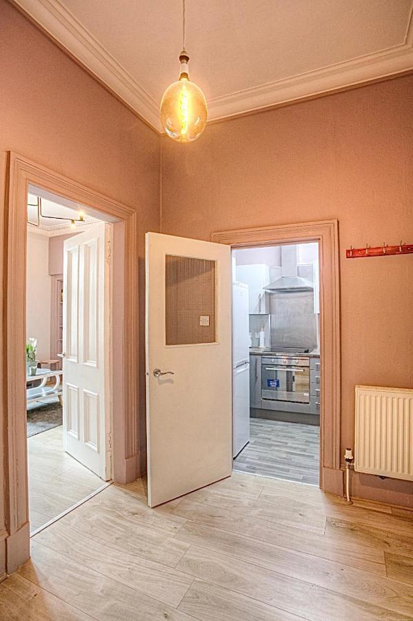 Stylish Luxury 2-bed Serviced In Heart Of West End Sse Hydro Botanic Gardens Apartment *
