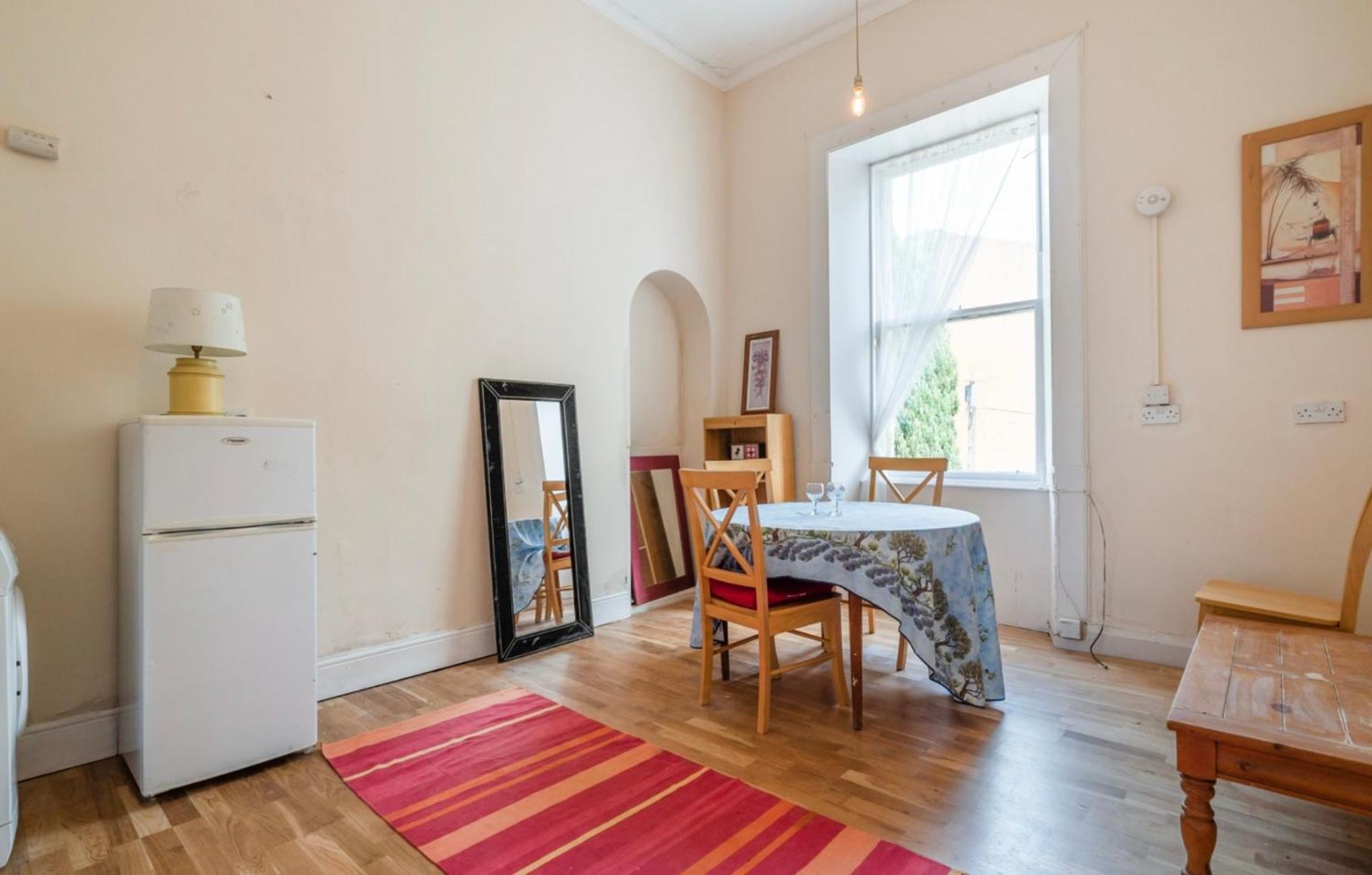 Newhall Apartment