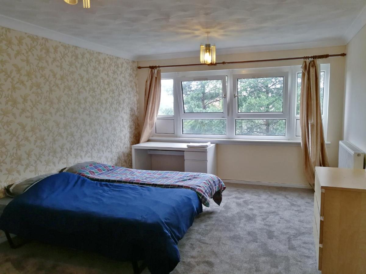 Cosy Double Bedroom In Centre Glasgow