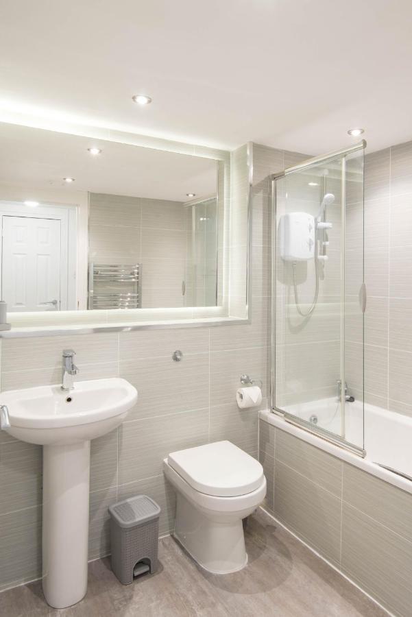 Lovely 5 Minutes From Centre, West End And Hydro Apartment