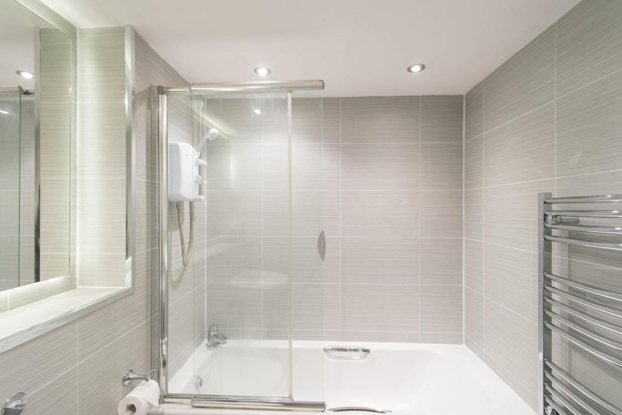 Lovely 5 Minutes From Centre, West End And Hydro Apartment