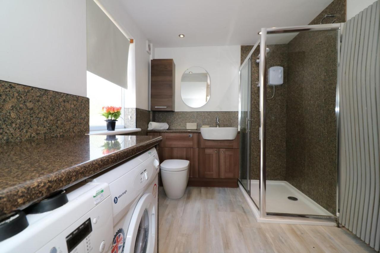 Signature - Dumbreck House Apartment *