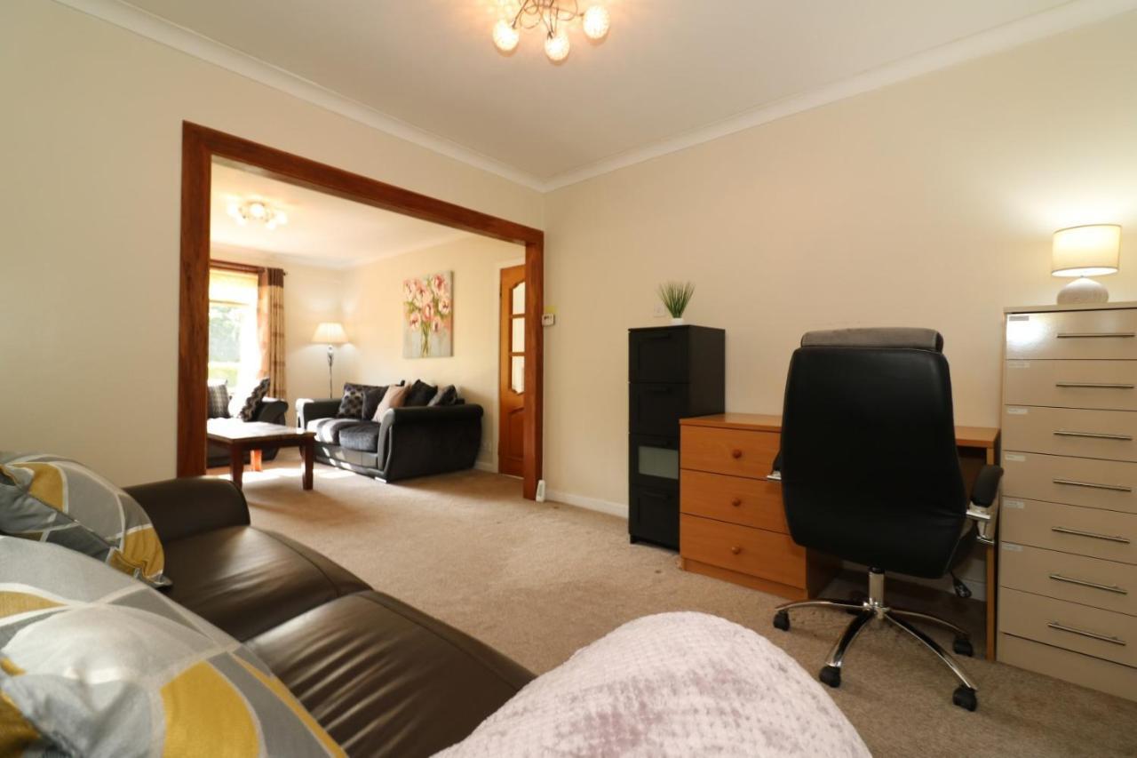 Signature - Dumbreck House Apartment
