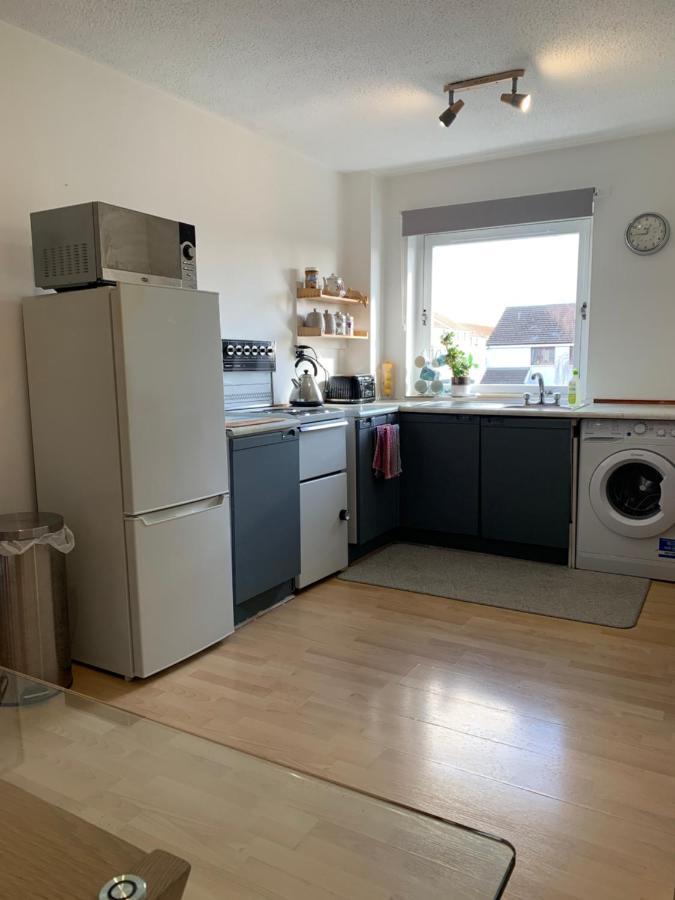 Sunny Green Free Parking Flat Apartment
