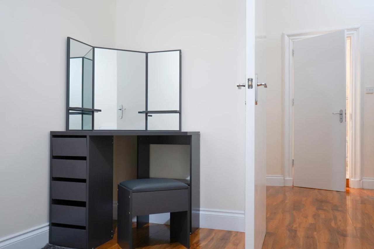 Apartment - 2 Bedroom Glasgow