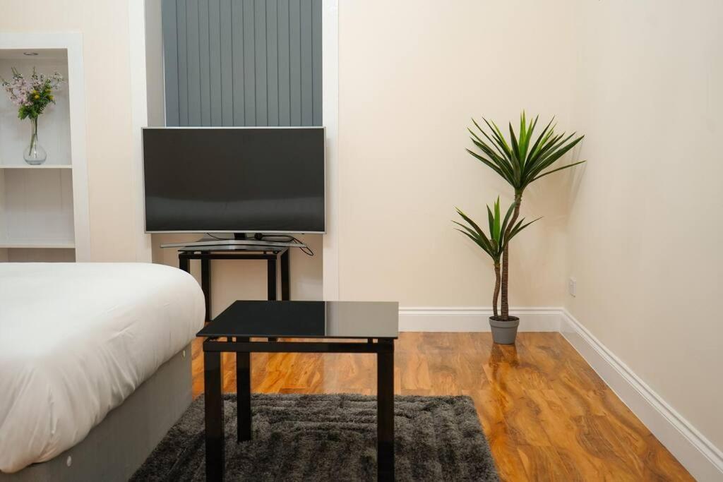- 2 Bedroom Glasgow