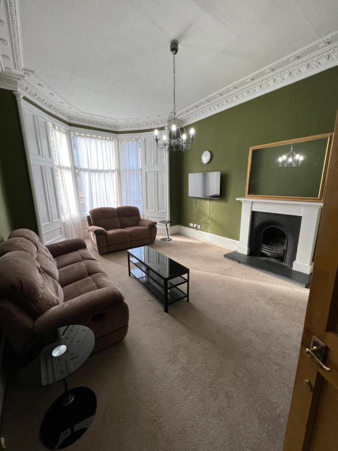 Sauchiehall Street West End Apartment Glasgow