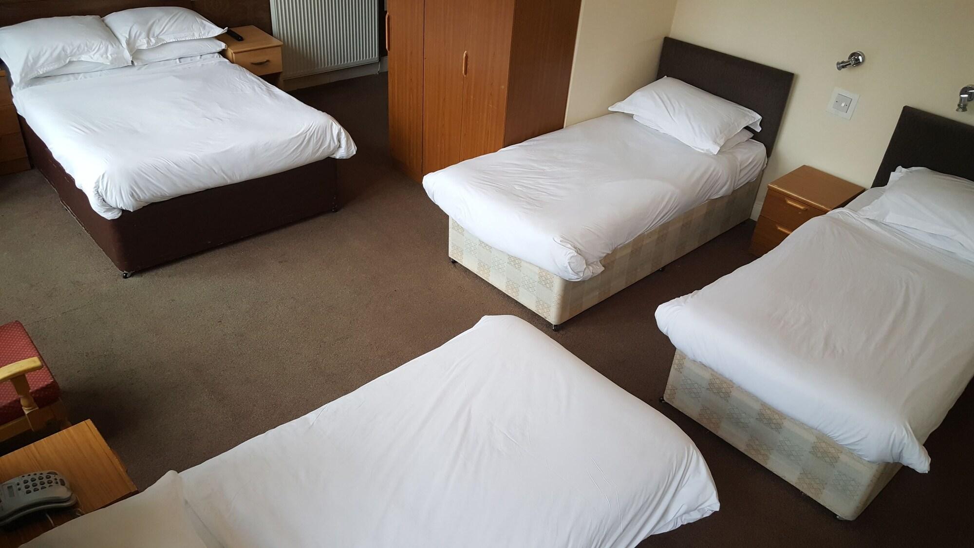 Hotel Mclays