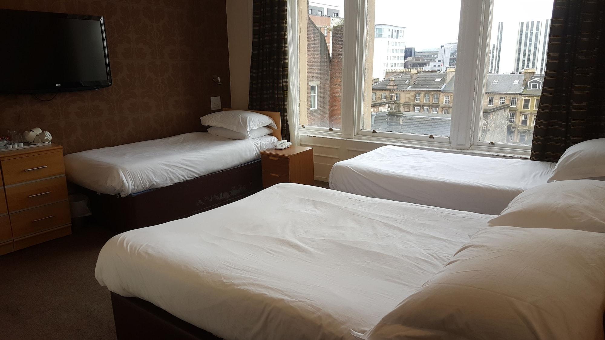 Hotel Mclays 2*