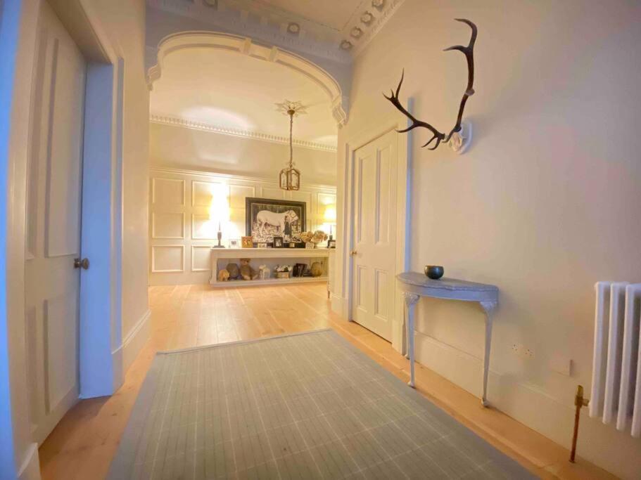Of Joy - 3 Bedroom With Private Garden Glasgow
