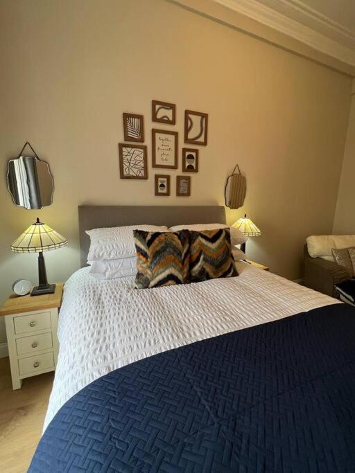 Luxury Victorian Spacious Flat * Glasgow