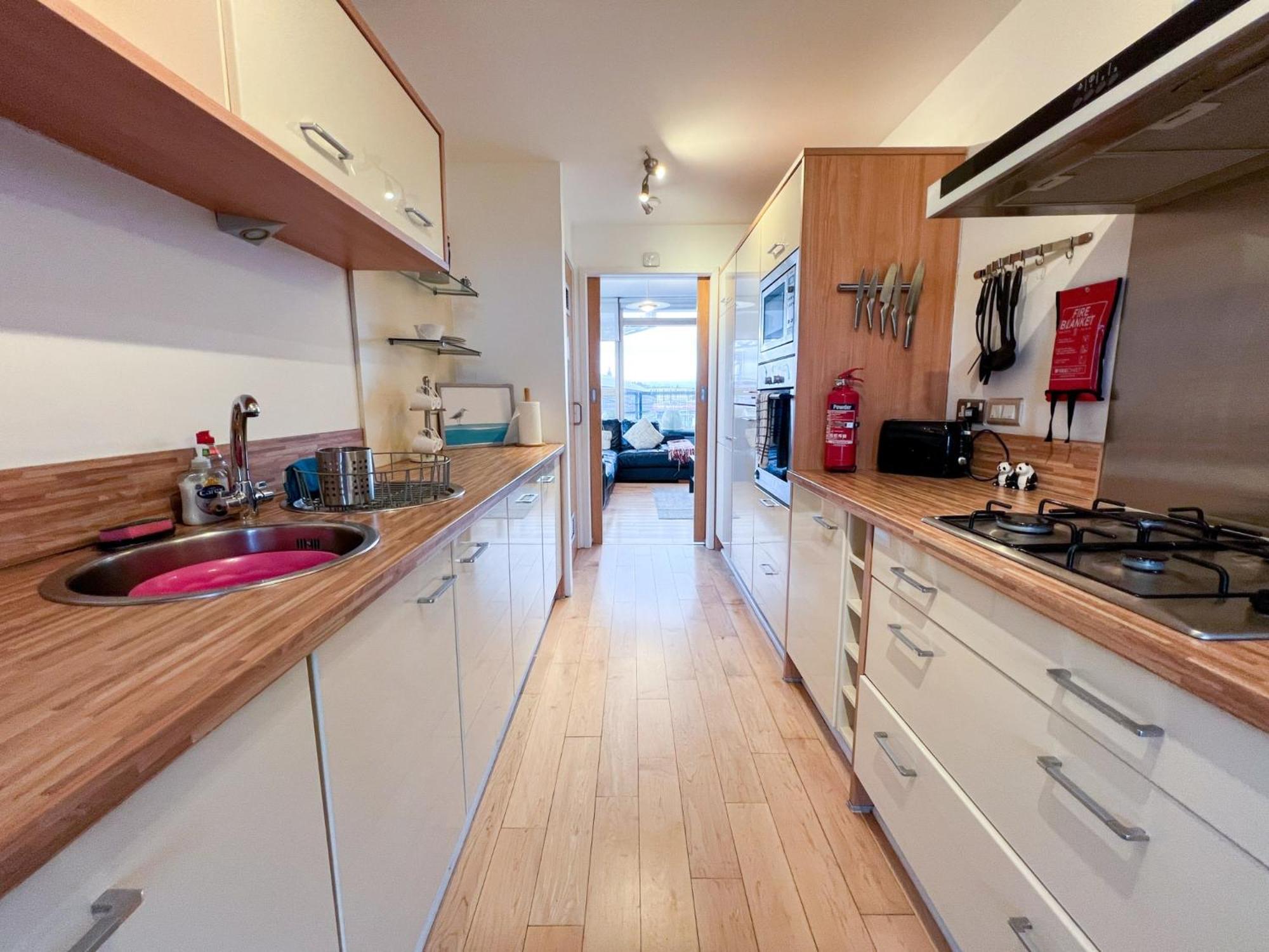 Duplex Next To Hydro With Parking *