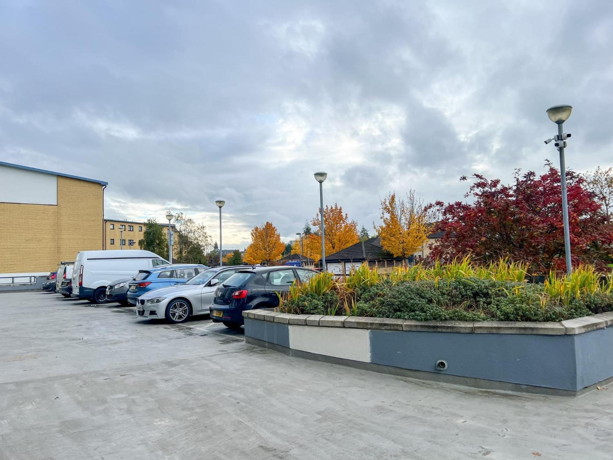 Duplex Next To Hydro With Parking