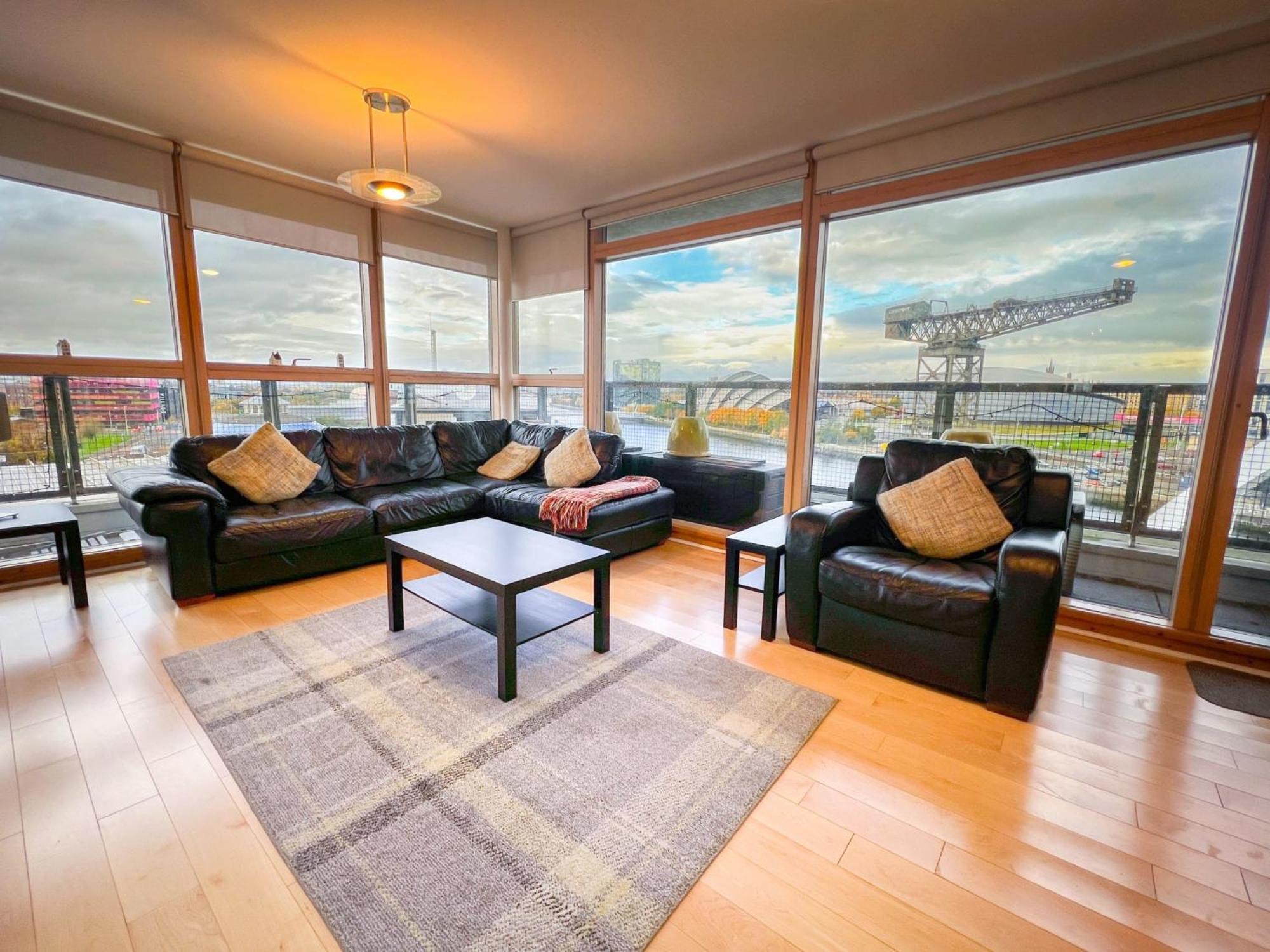 Duplex Next To Hydro With Parking Apartment *