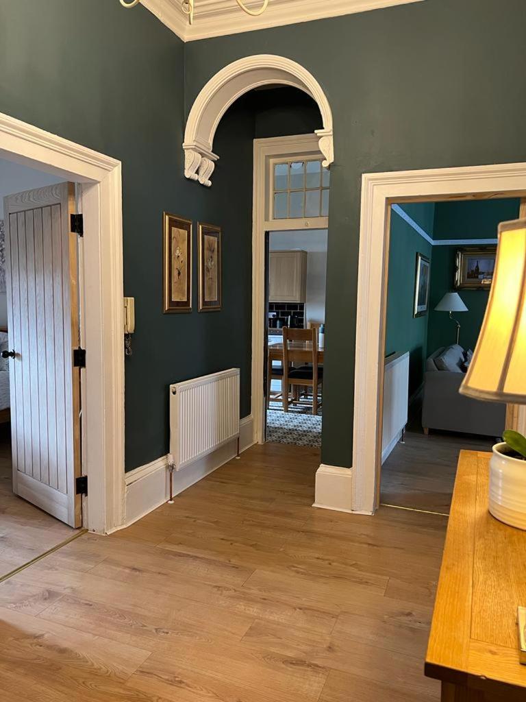 Luxury Victorian Spacious Flat *