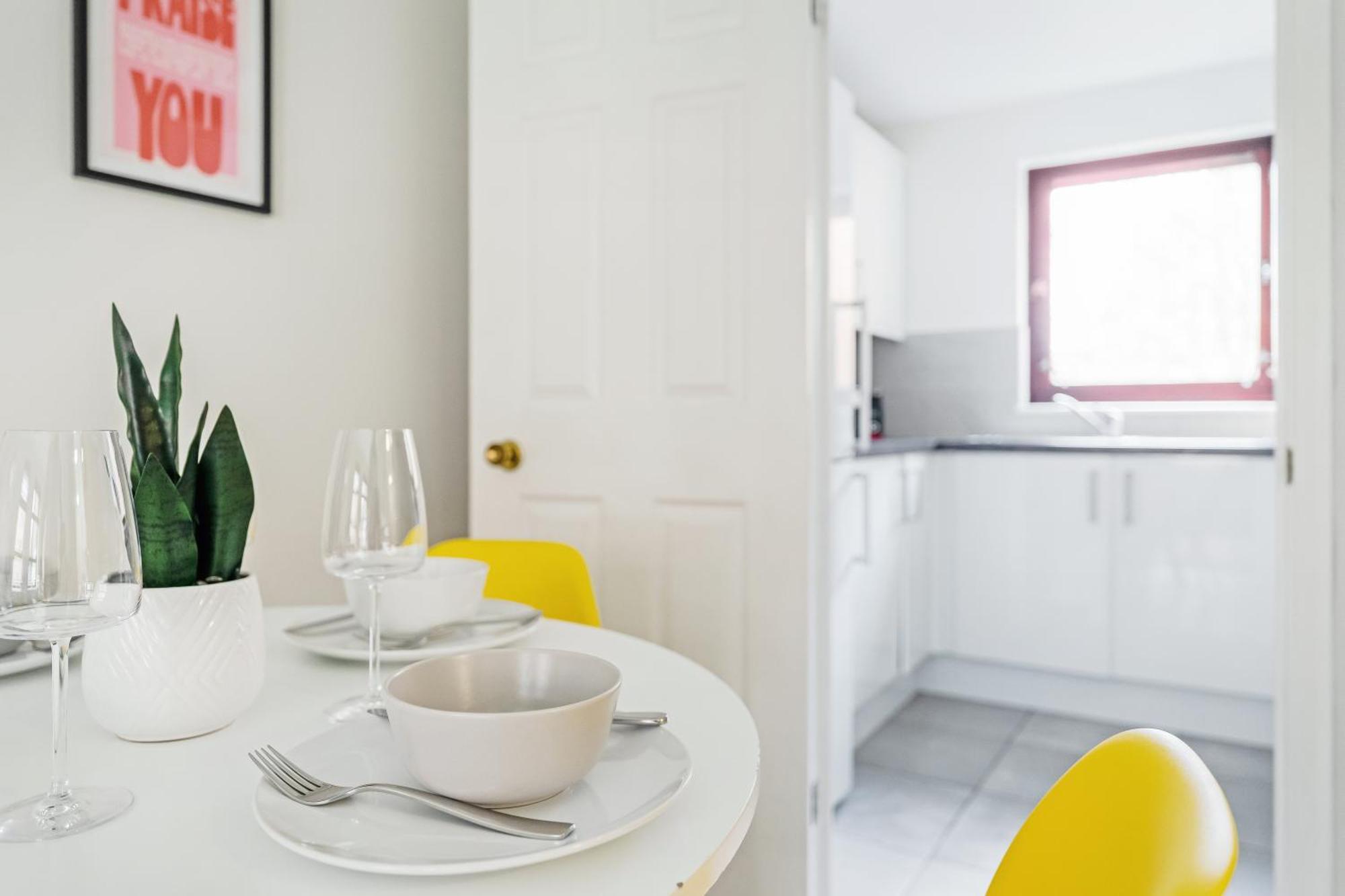 The Merchants Gem - 2bed & Free Parking Apartment