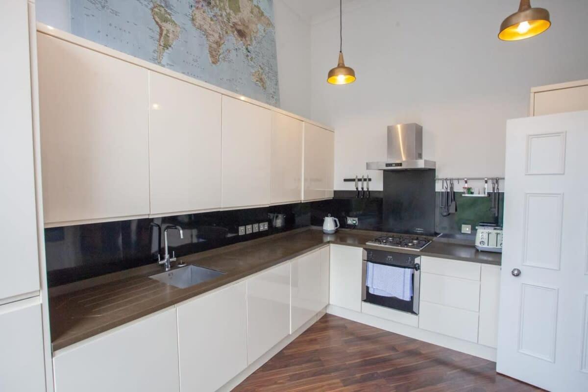 Apartment Bright Spacious 3 Bed Flat Glasgow
