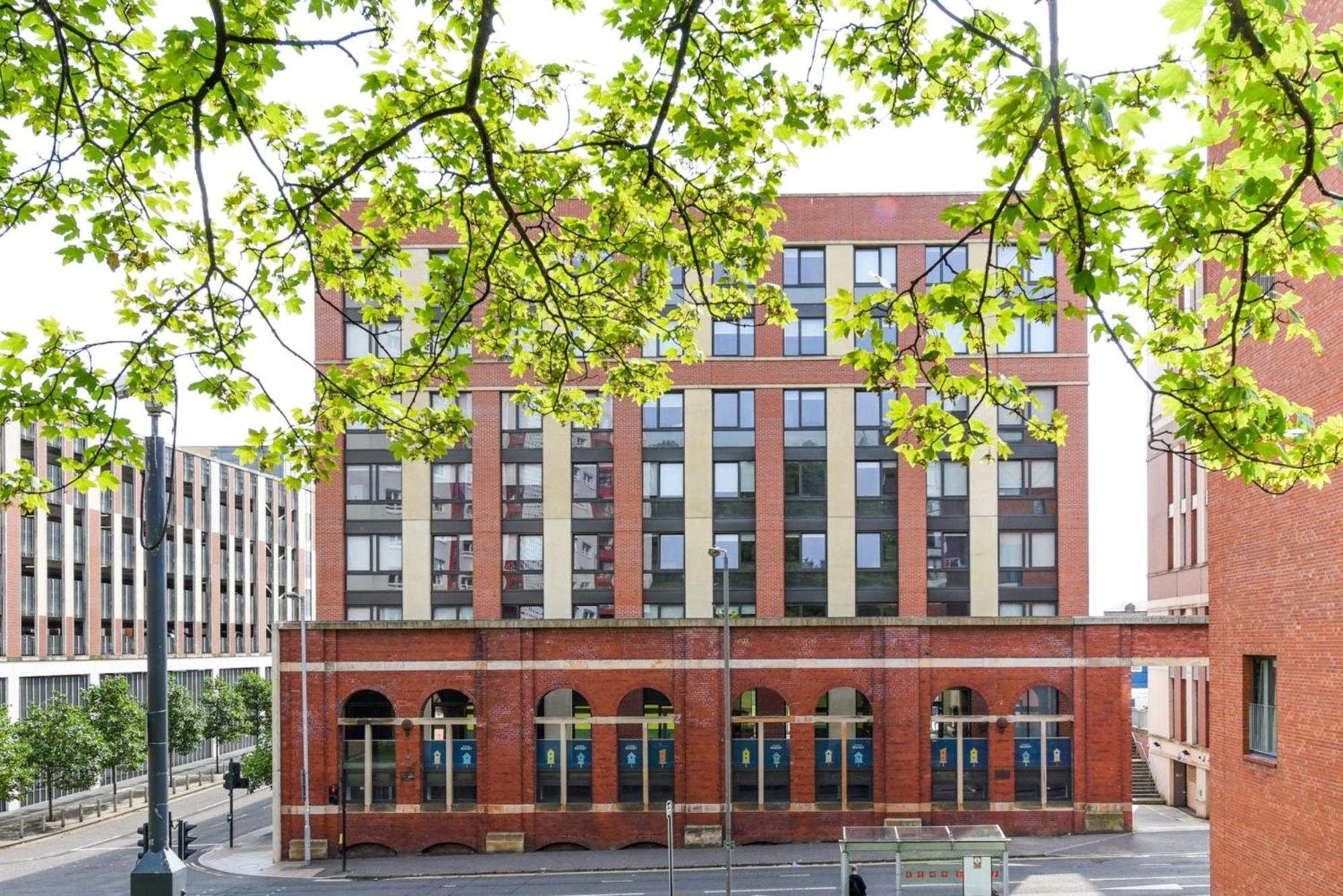 Stunning Cityscape Your Urban Living In Apartment Glasgow