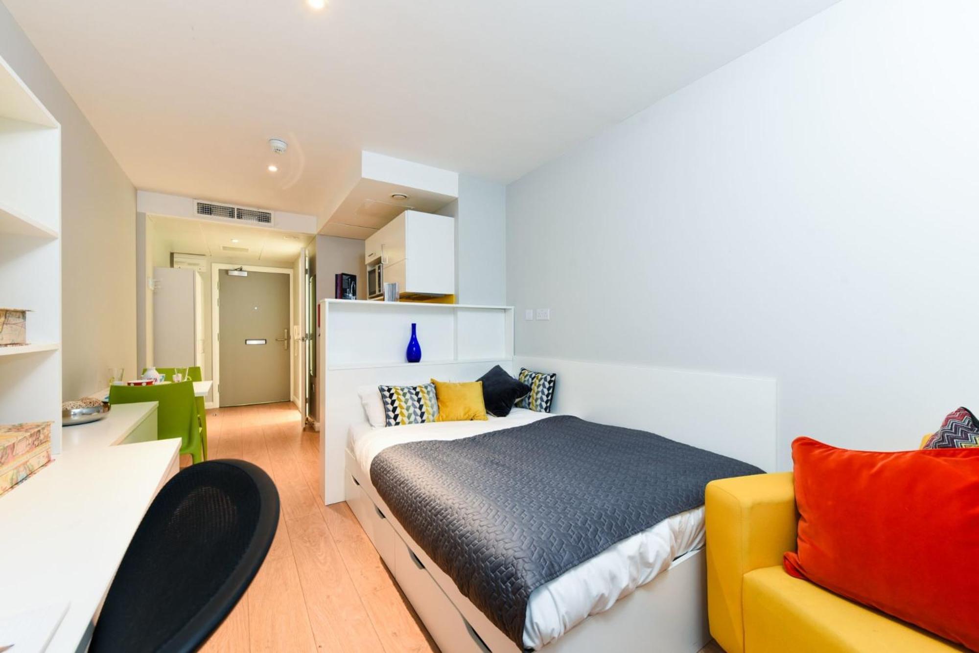 Apartment Stunning Cityscape Your Urban Living In
