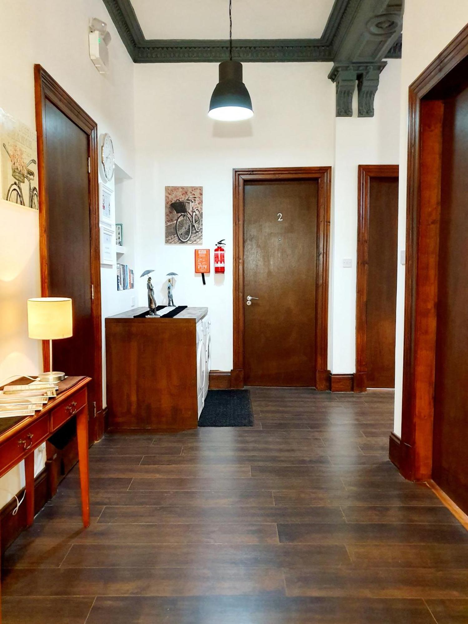 Apartment Studio Paisley Road West