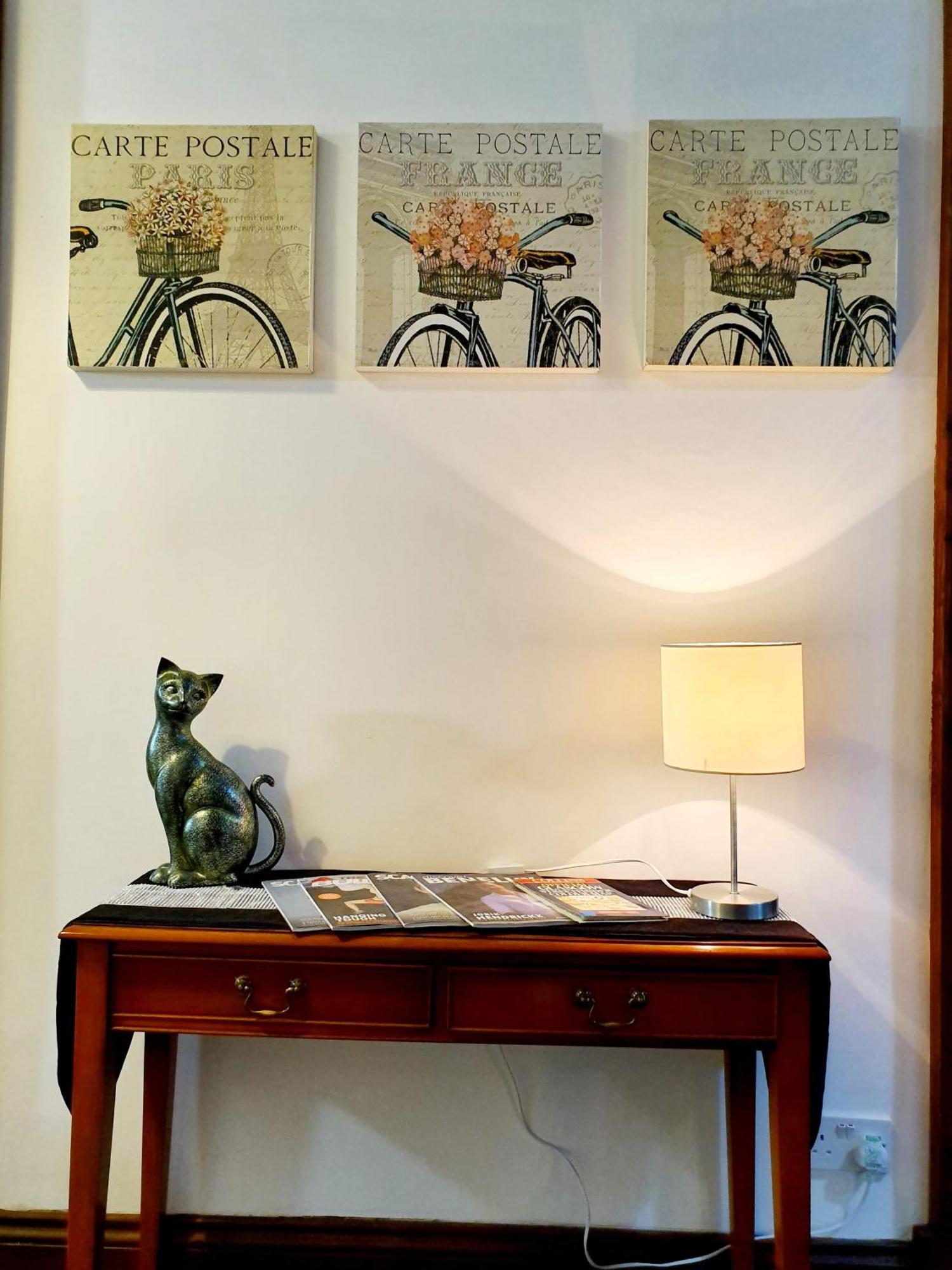 Studio Paisley Road West Apartment *