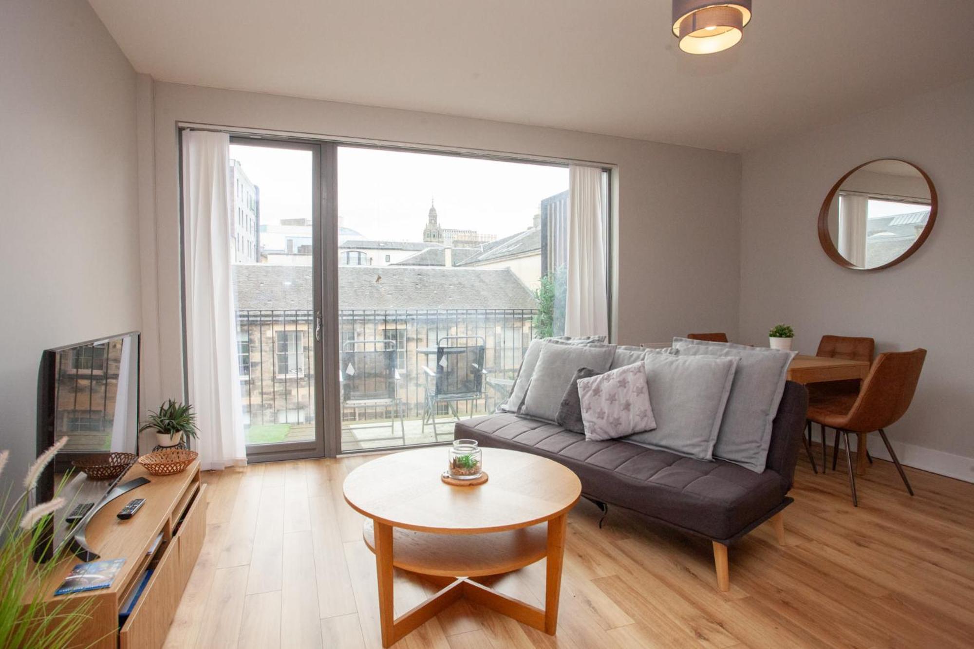 1 Bedroom Flat In The Heart Of Merchant *
