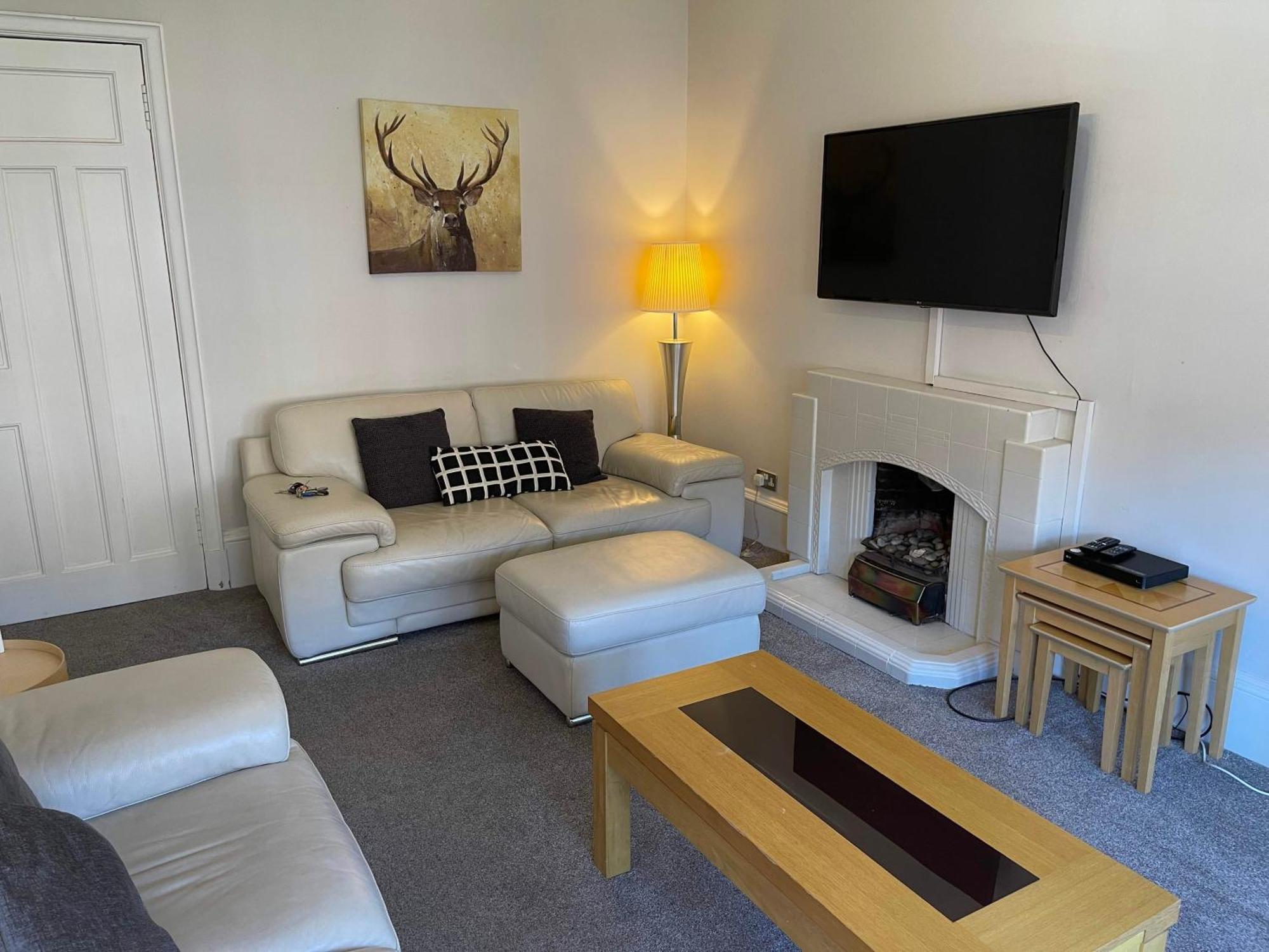 2 Bed West End *