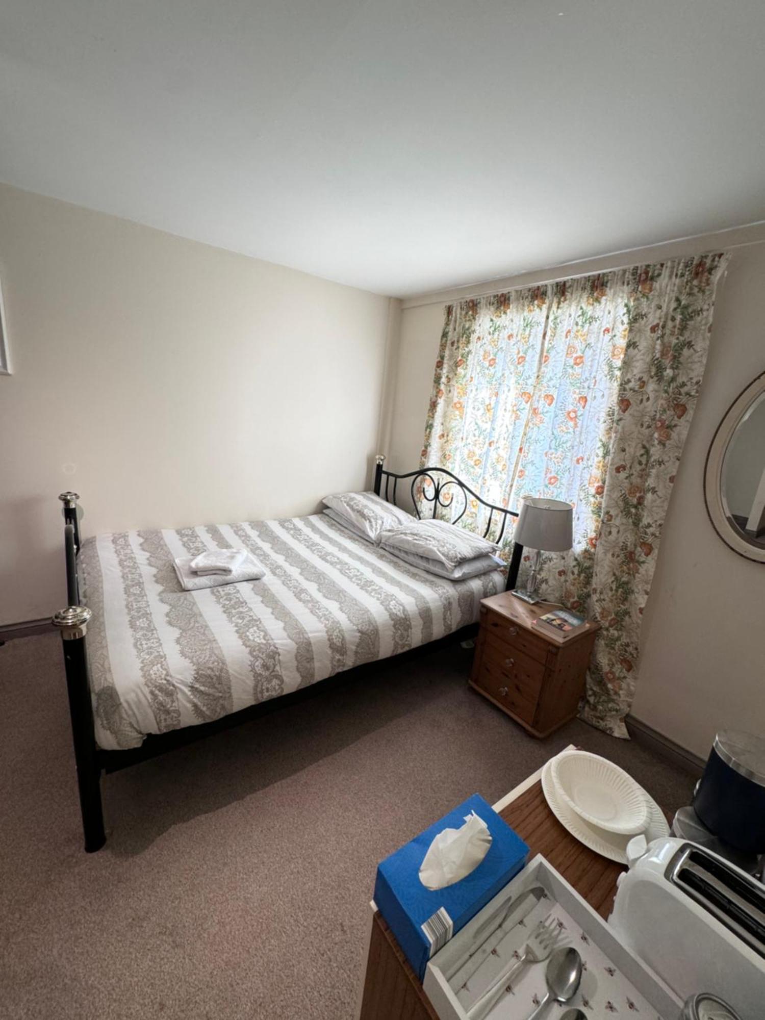 Homestay Cozy With A Comfy Double Bed Glasgow