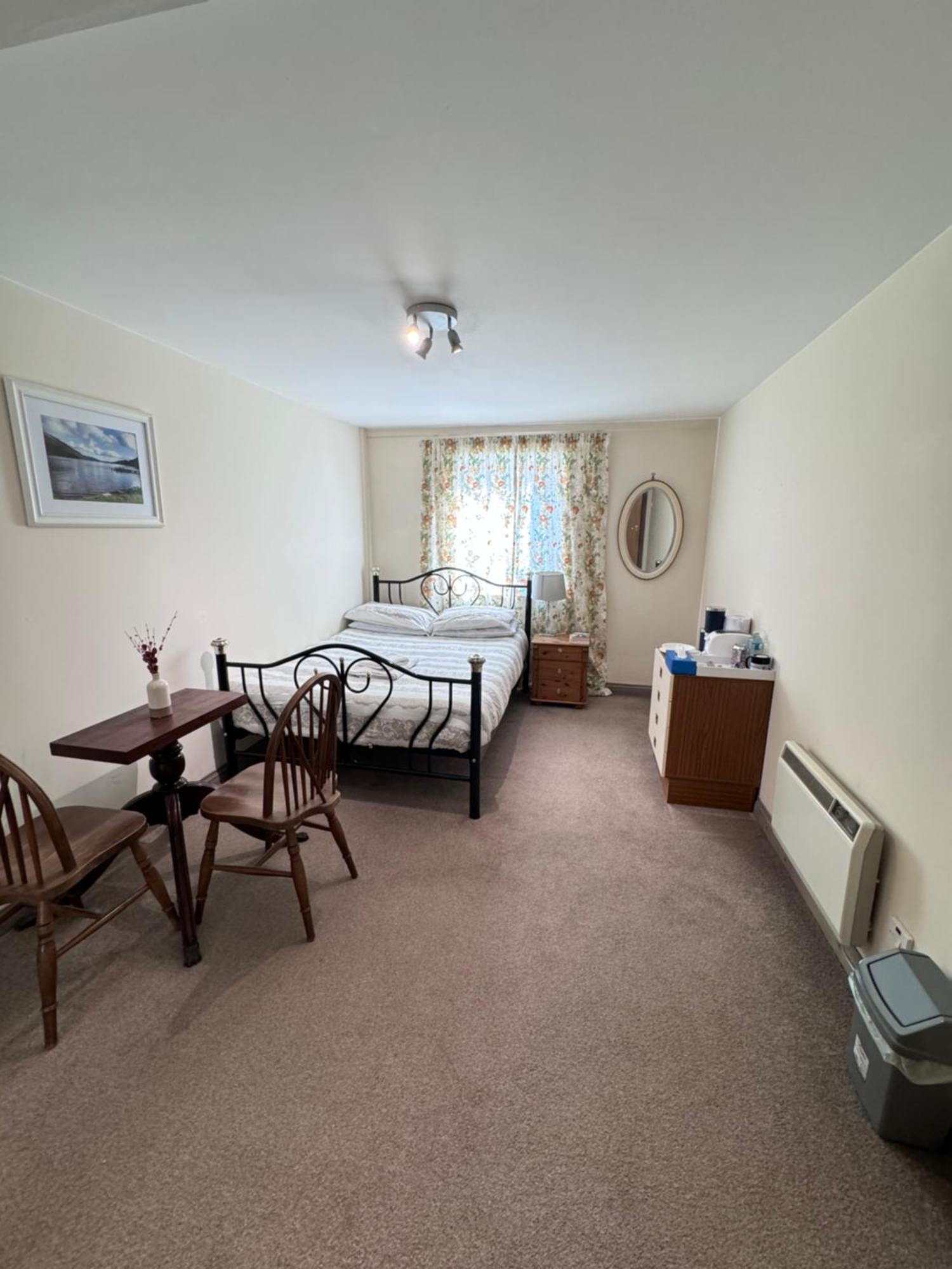 Cozy With A Comfy Double Bed Homestay Glasgow