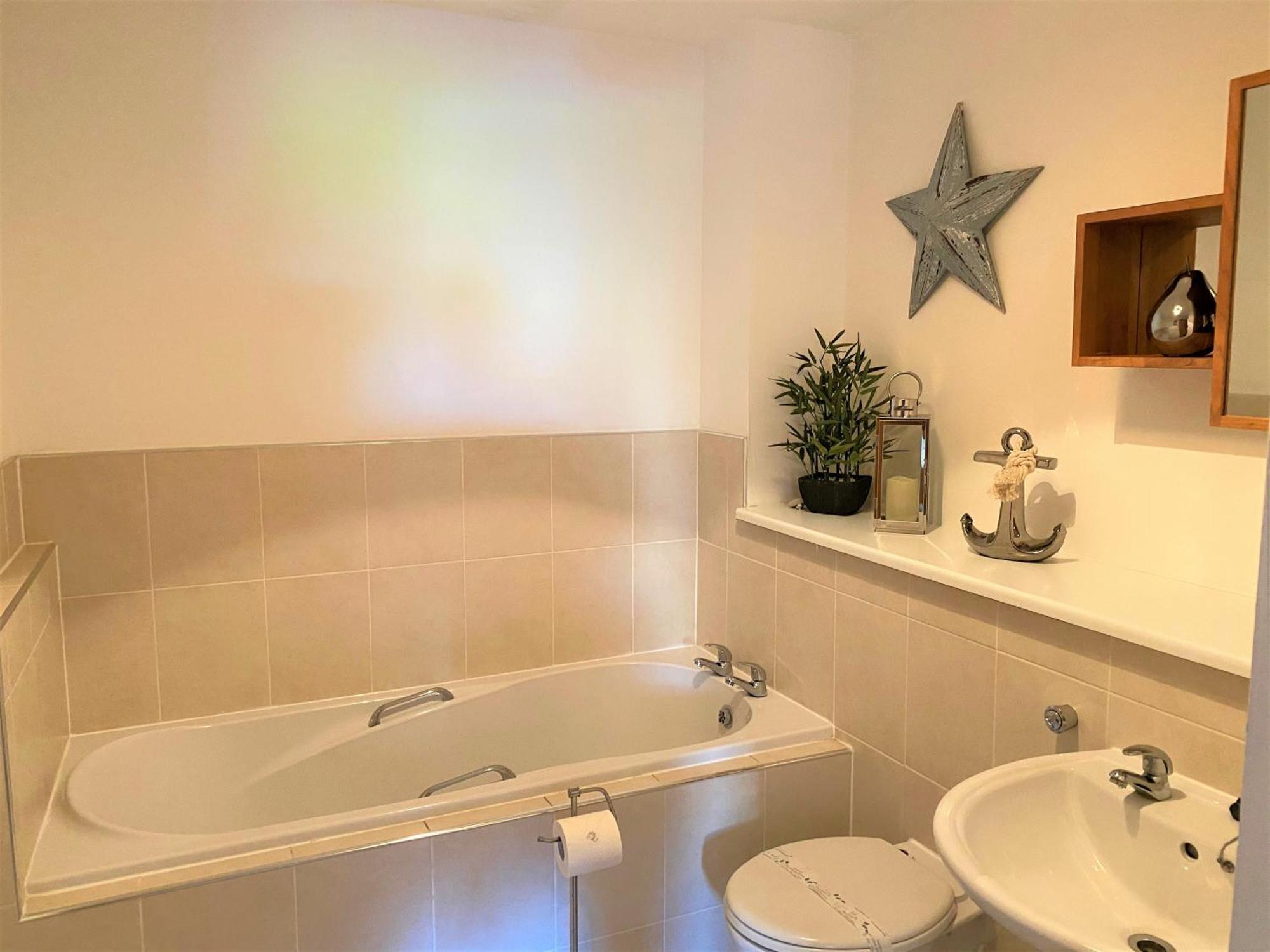 Mathieson - 2 Bedrooms Apartment Glasgow