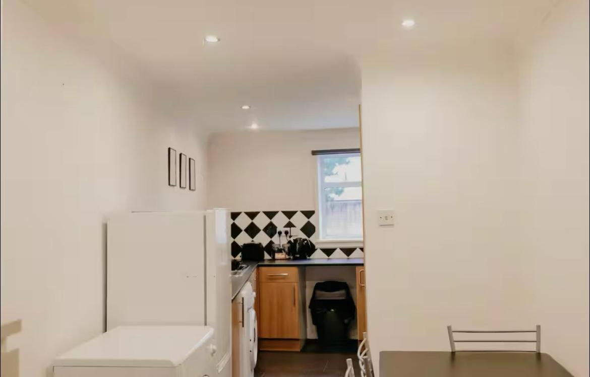 - 1 Bedroom * Glasgow