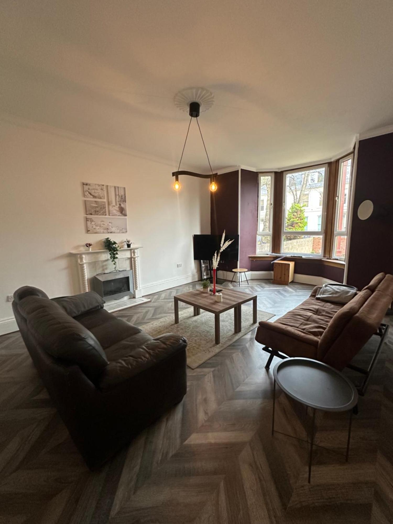 Spacious 5 Bedroom House Close To West End *