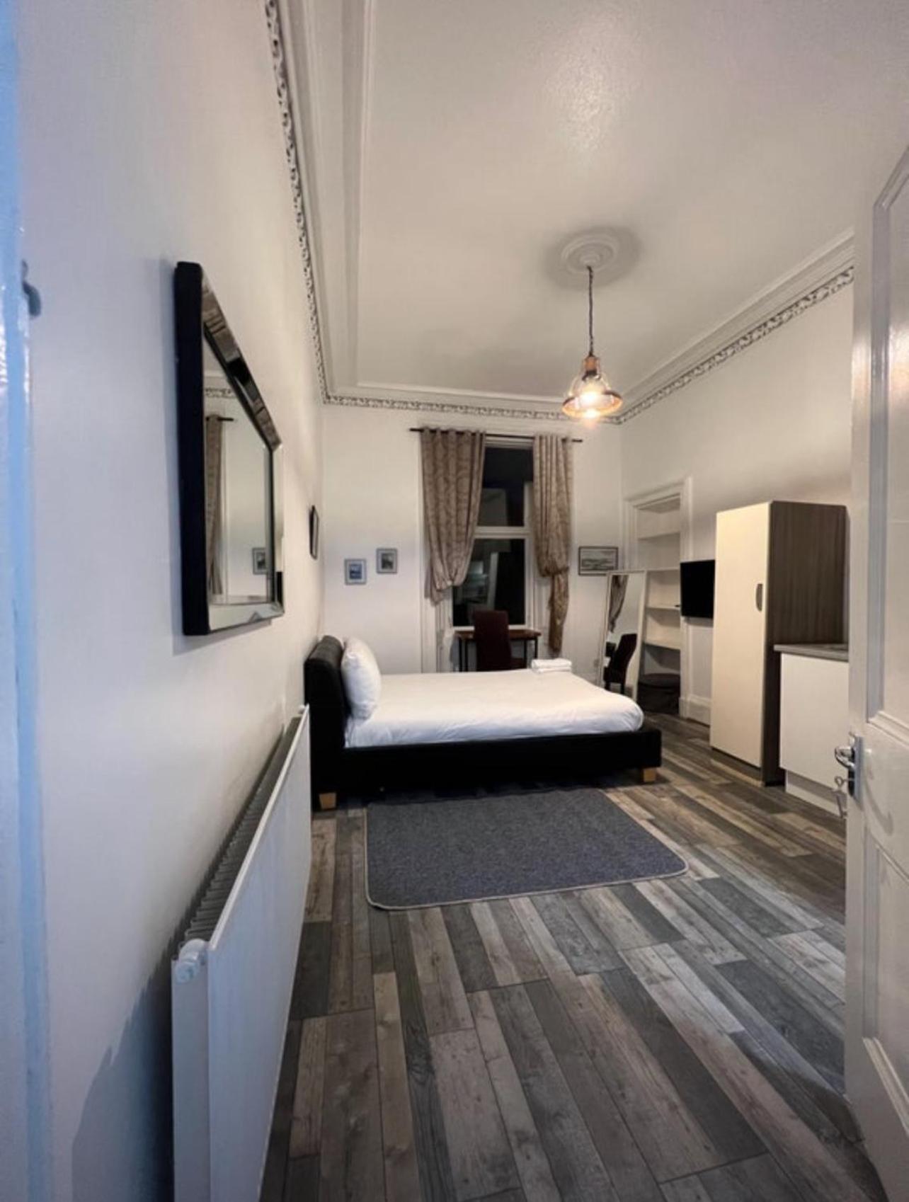 Aparthotel Queens Park