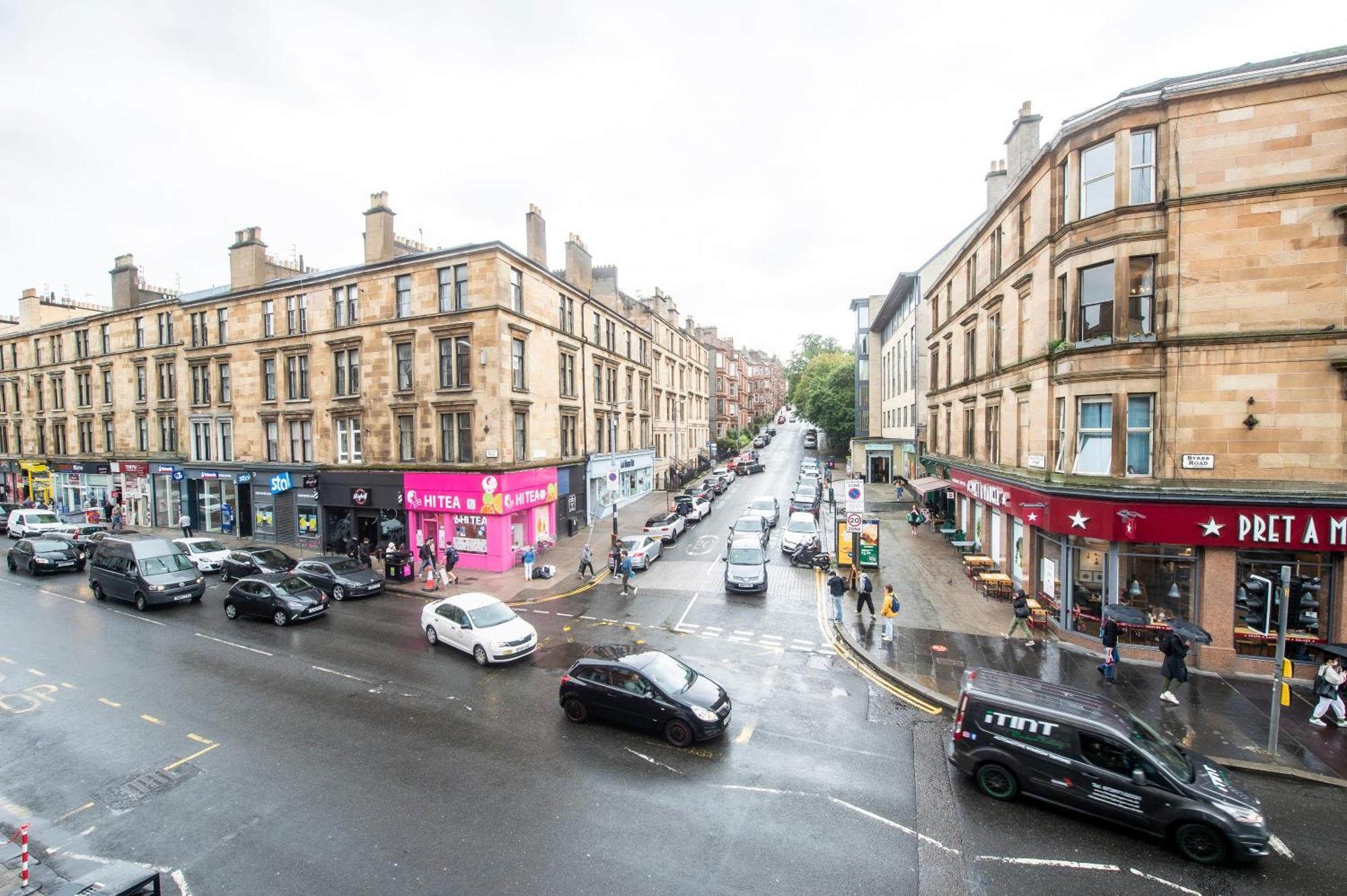 Two Bed Stylish In Heart Of West End Apartment