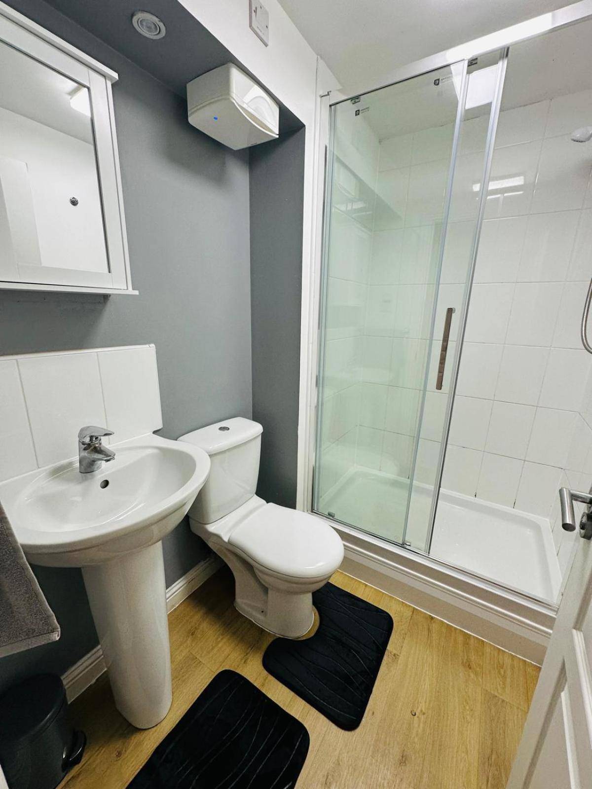 Apartment Outstanding Modern Flat Luxury King Bed *