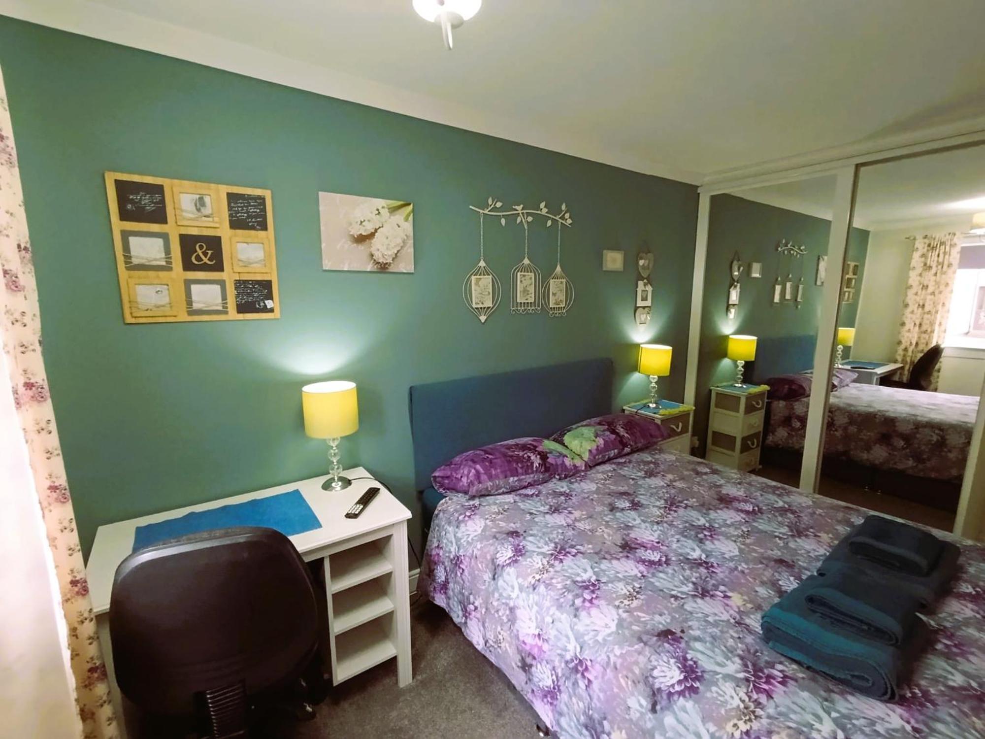 Homestay Double In Riverside - B *