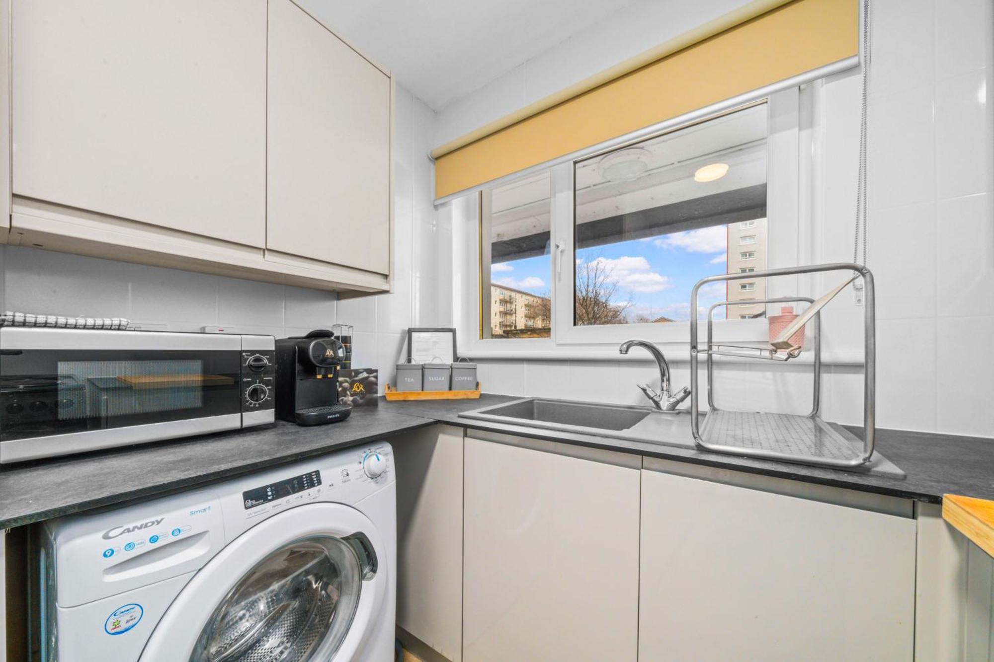 One Bed In The Heart Of