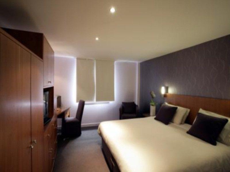 Hotel The Address