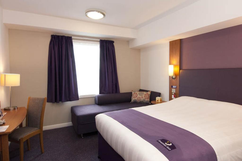 Premier - George Square Glasgow