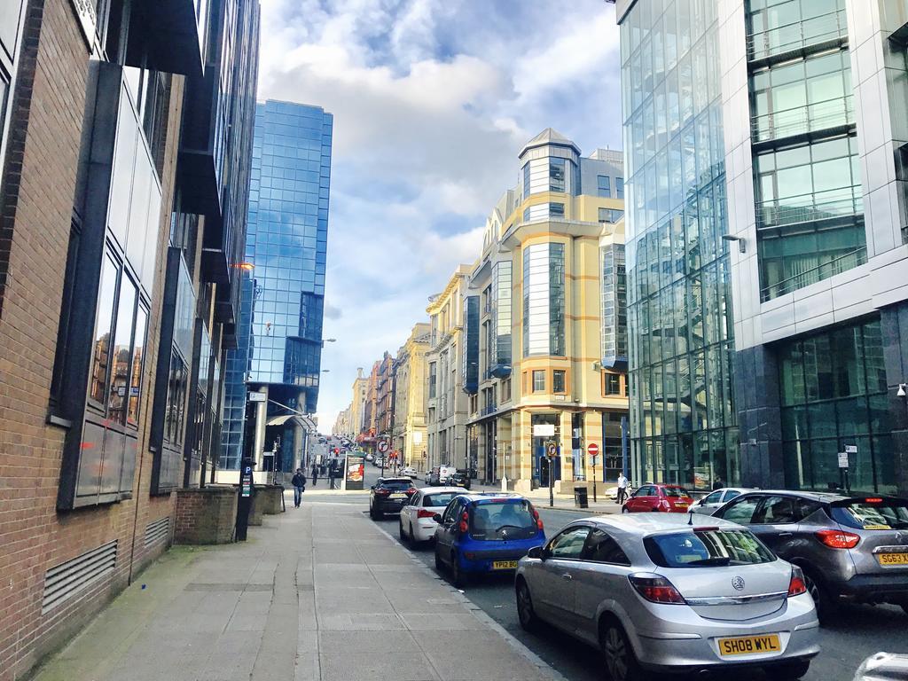 City Centre Flat With River Views And Parking Apartment *
