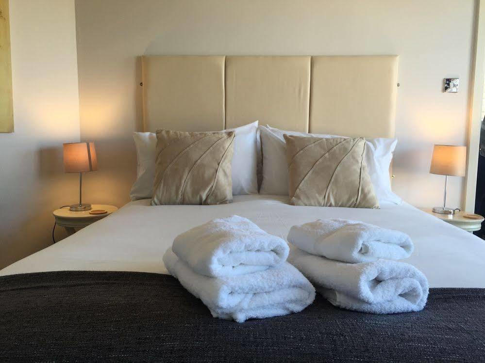 Clyde Waterfront 3*