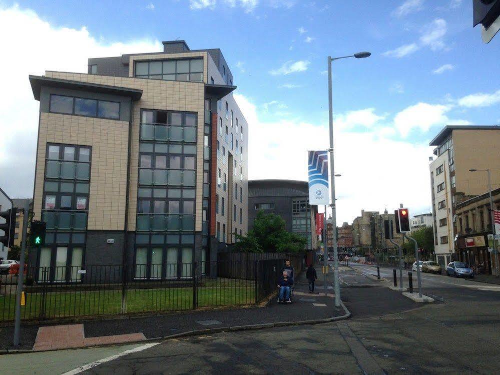 Hotel Clyde Waterfront 3*