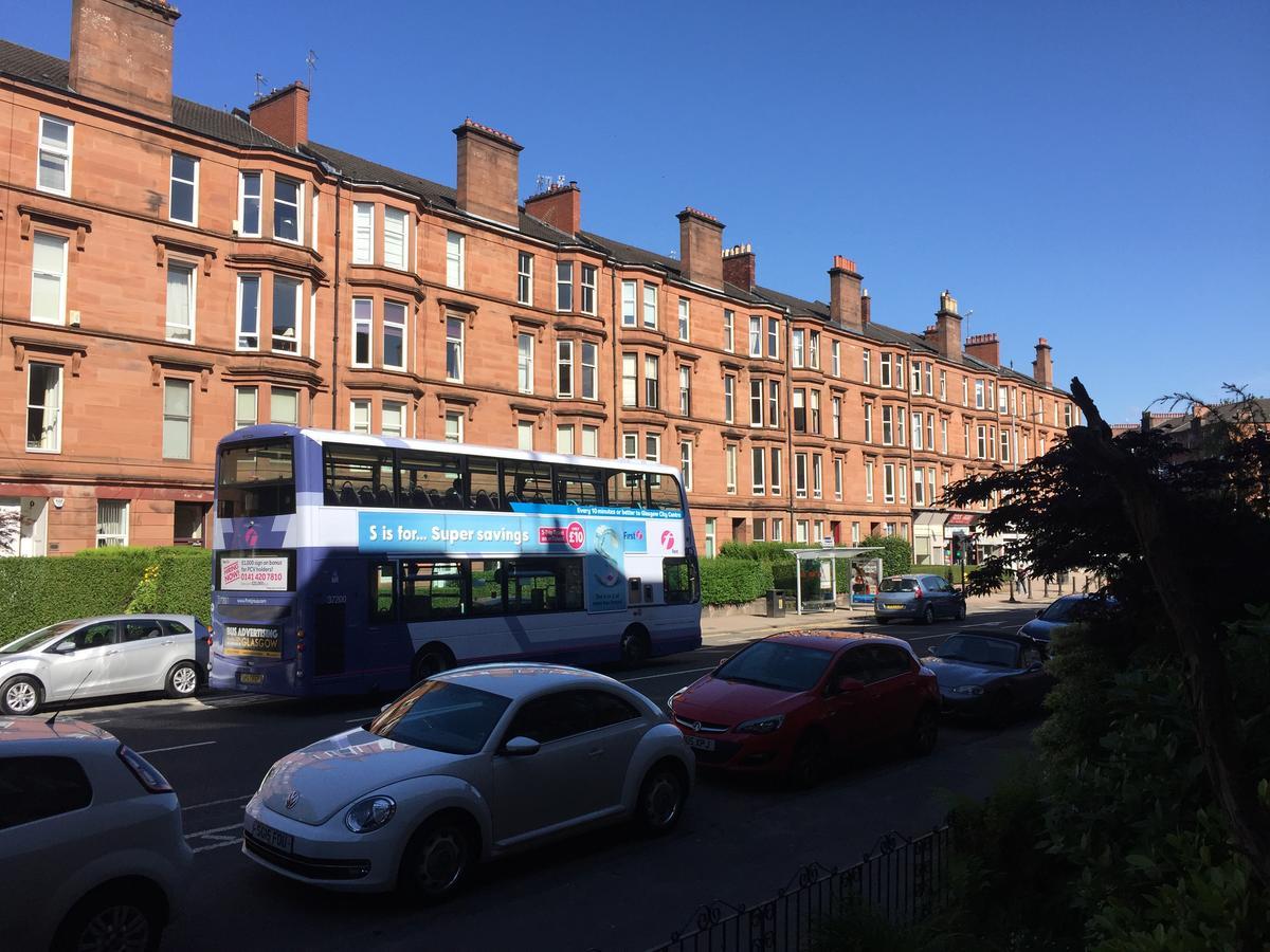 2 Bed West End Apartment Glasgow